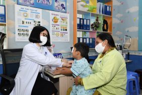ĐỪNG ĐỂ TRẺ EM THIẾU VITAMIN A