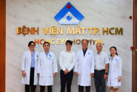 BỆNH VIỆN MẮT TP.HCM TIẾP ĐOÀN CHUYÊN GIA TỔ CHỨC PROJECT VIETNAM FOUNDATION